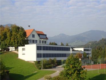 Schulhaus Goldingen